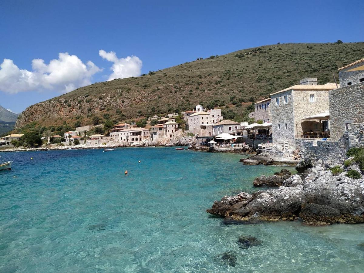 Villa Smaragda Liménion Bagian luar foto