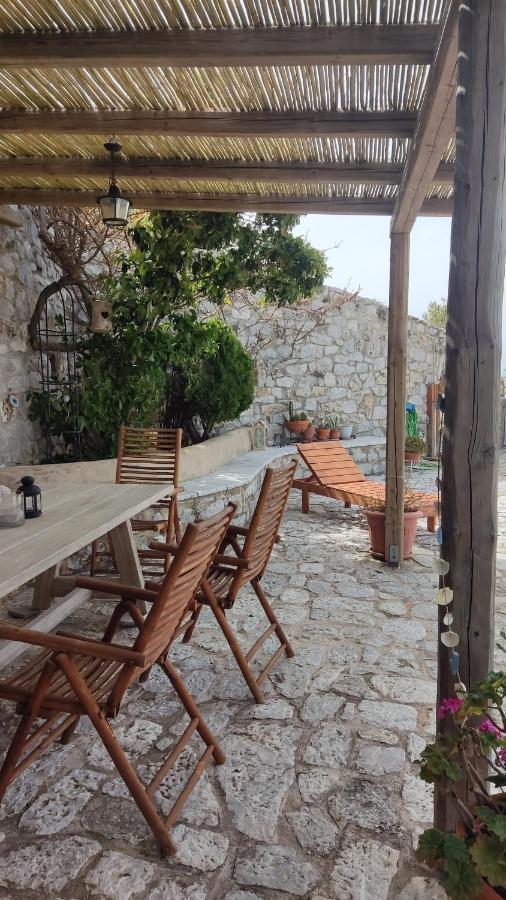 Villa Smaragda Liménion Bagian luar foto