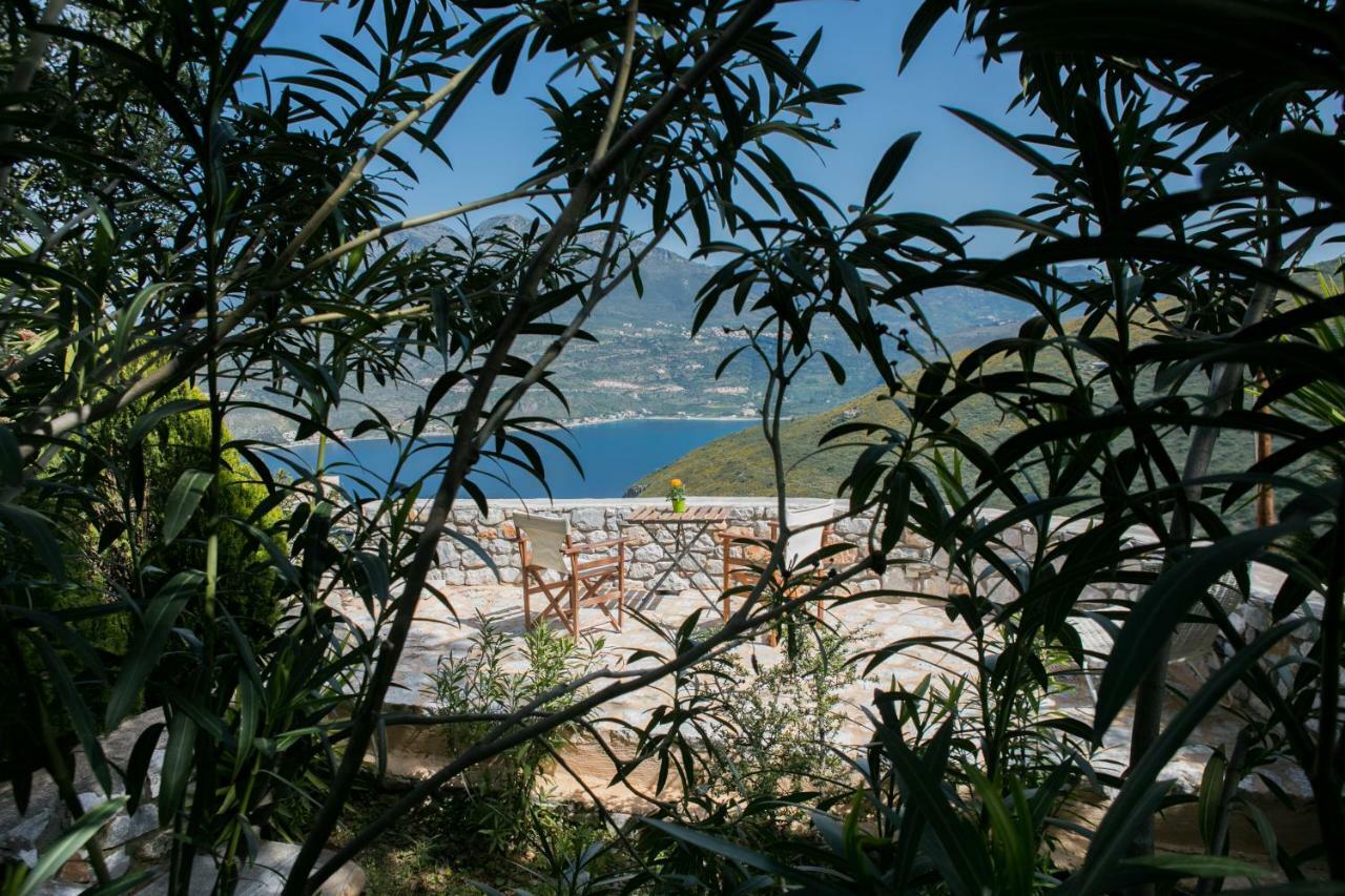 Villa Smaragda Liménion Bagian luar foto