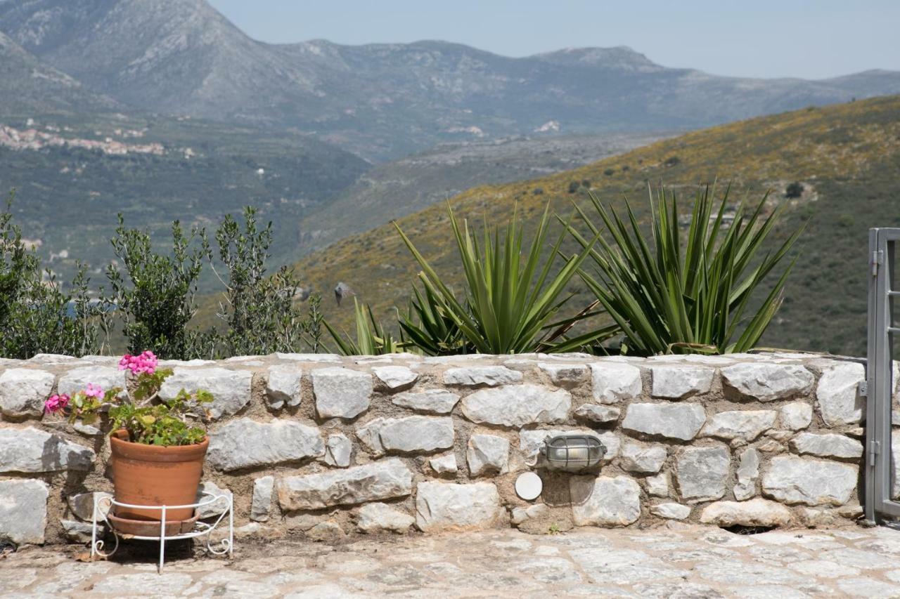 Villa Smaragda Liménion Bagian luar foto